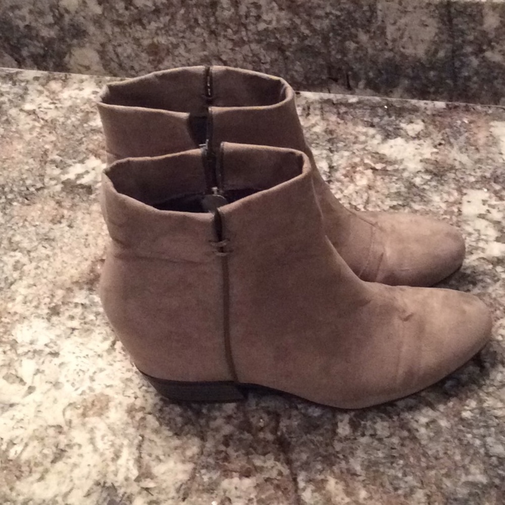 Qupid booties ,  nude